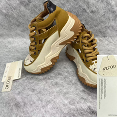 Inner-height soft leather hollow-out casual shoes