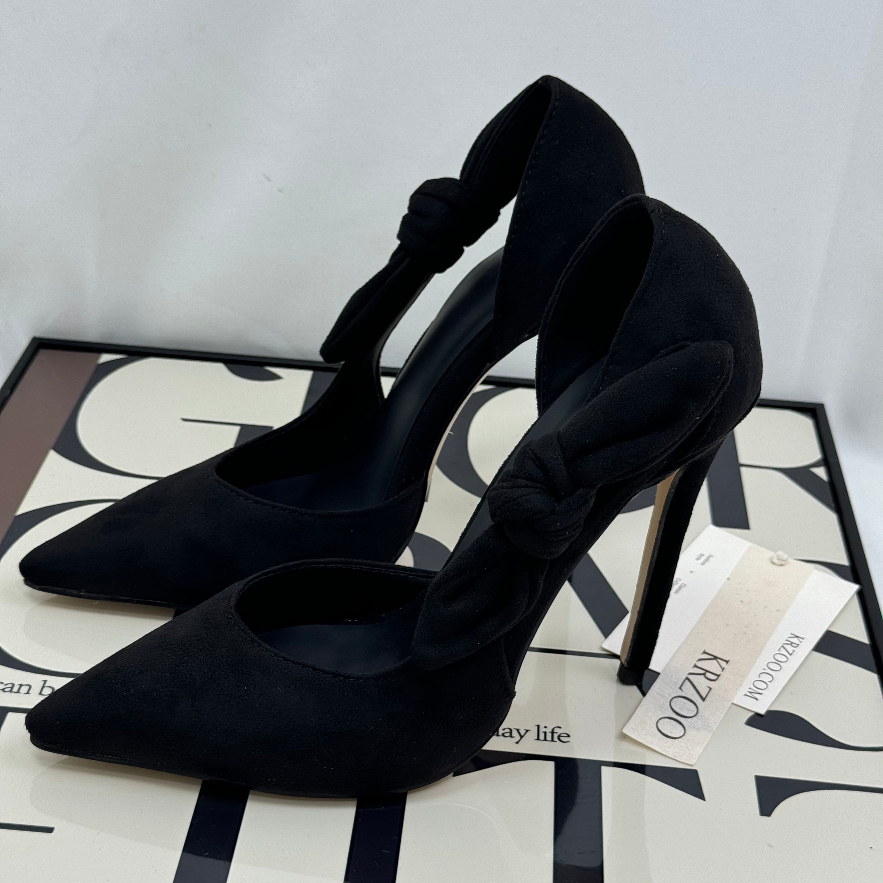 Velvet-patterned bow-top shoes