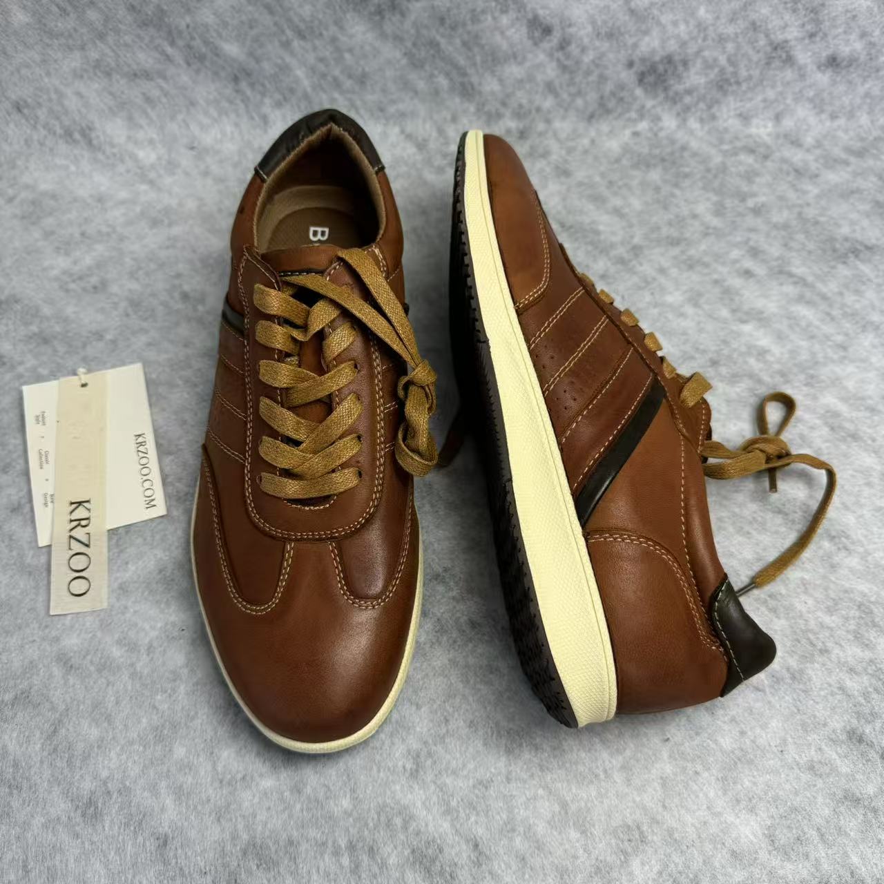 Leather English-style lace-up shoes