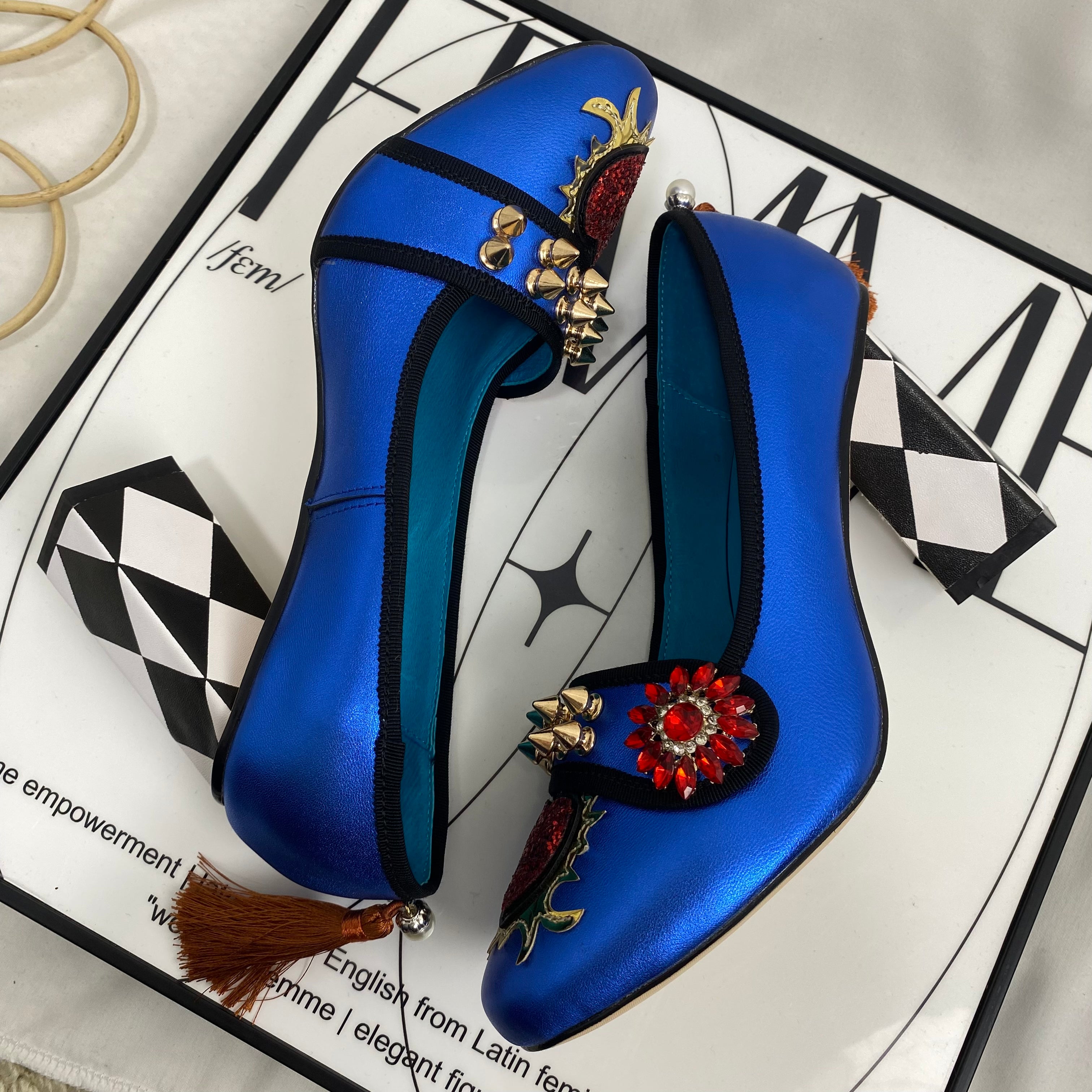 Large Size Chinese Ethnic Style Shoes