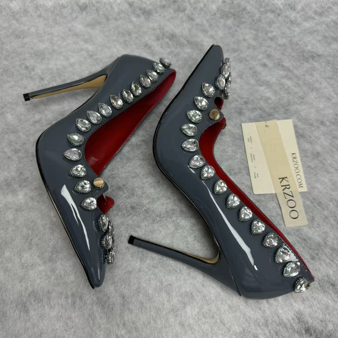 Beaded pointed metal buckle high-heeled shoes