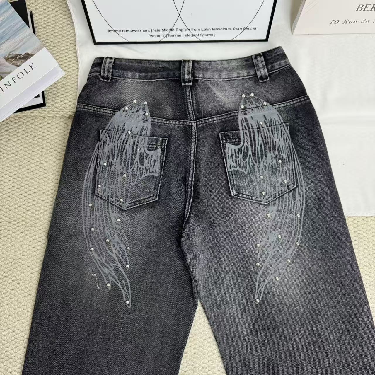 Distressed Gradient Wing Print Wide-Leg Pants