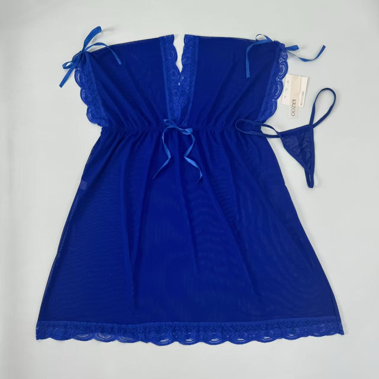 Deep V nightgown with net fabric and lace trim