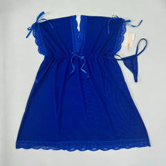 Deep V nightgown with net fabric and lace trim