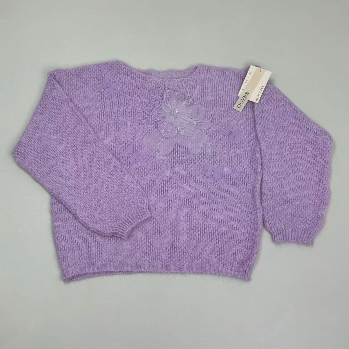 Three-dimensional netted flowered sweater