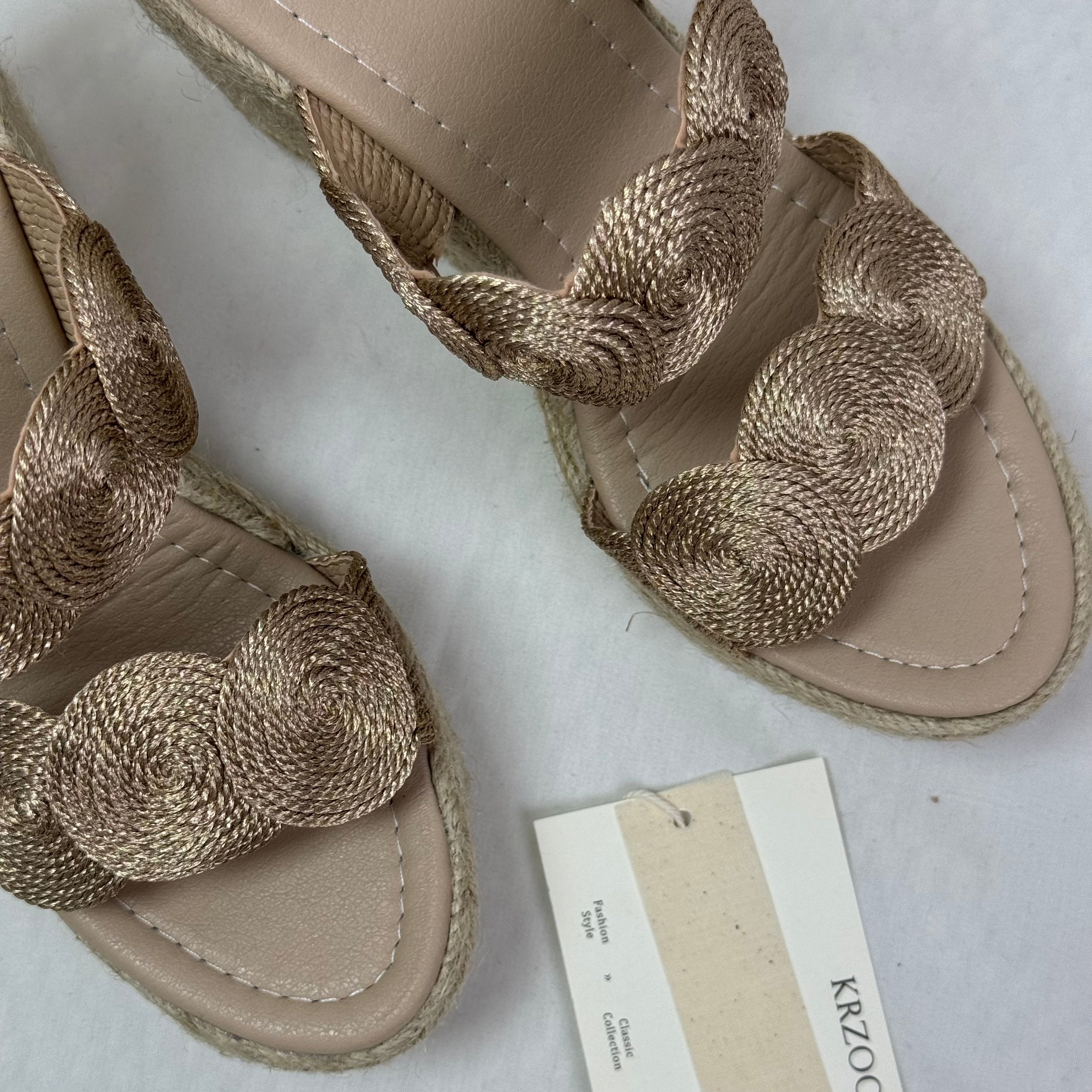 Woven grass wedge waterproof platform shoes