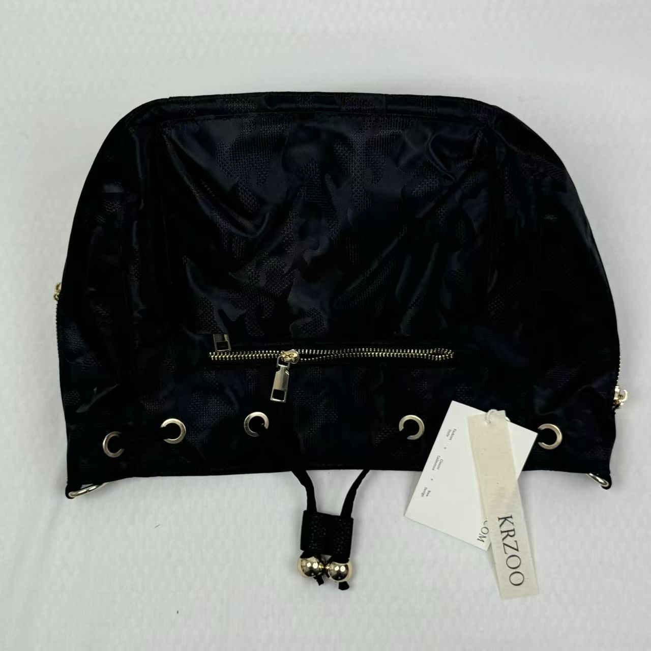 Zippered drawstring crossbody bag