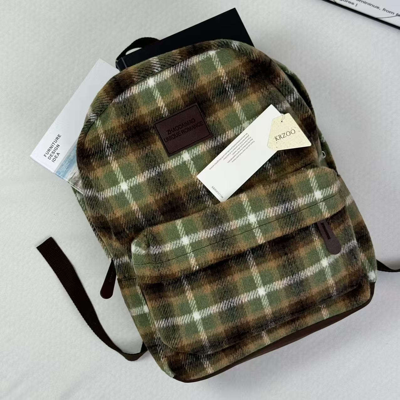 Large-capacity schoolbag