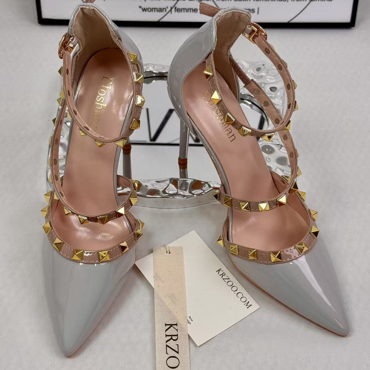 Pointed-nose rivet hollow-heeled shoes
