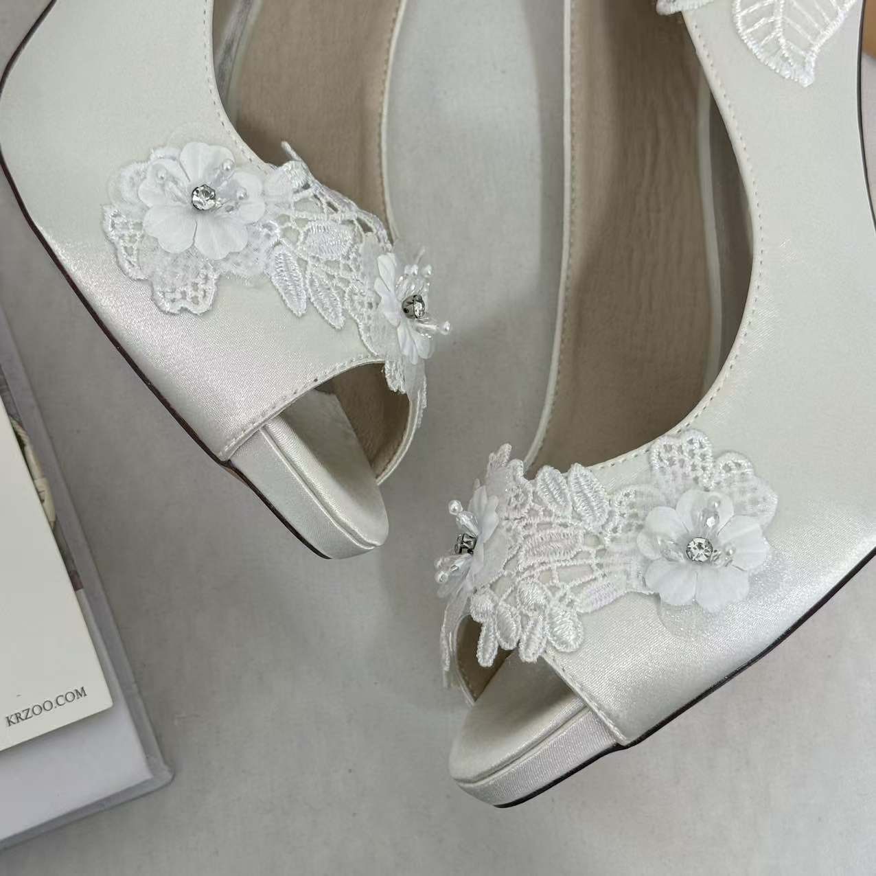 Low-Cut Pearl-Embroidered High Heels