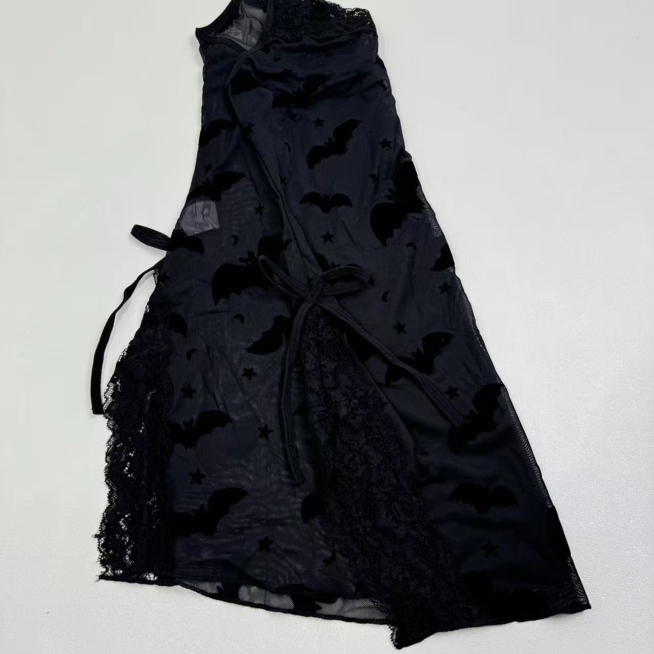 Backless dark bat print nightgown
