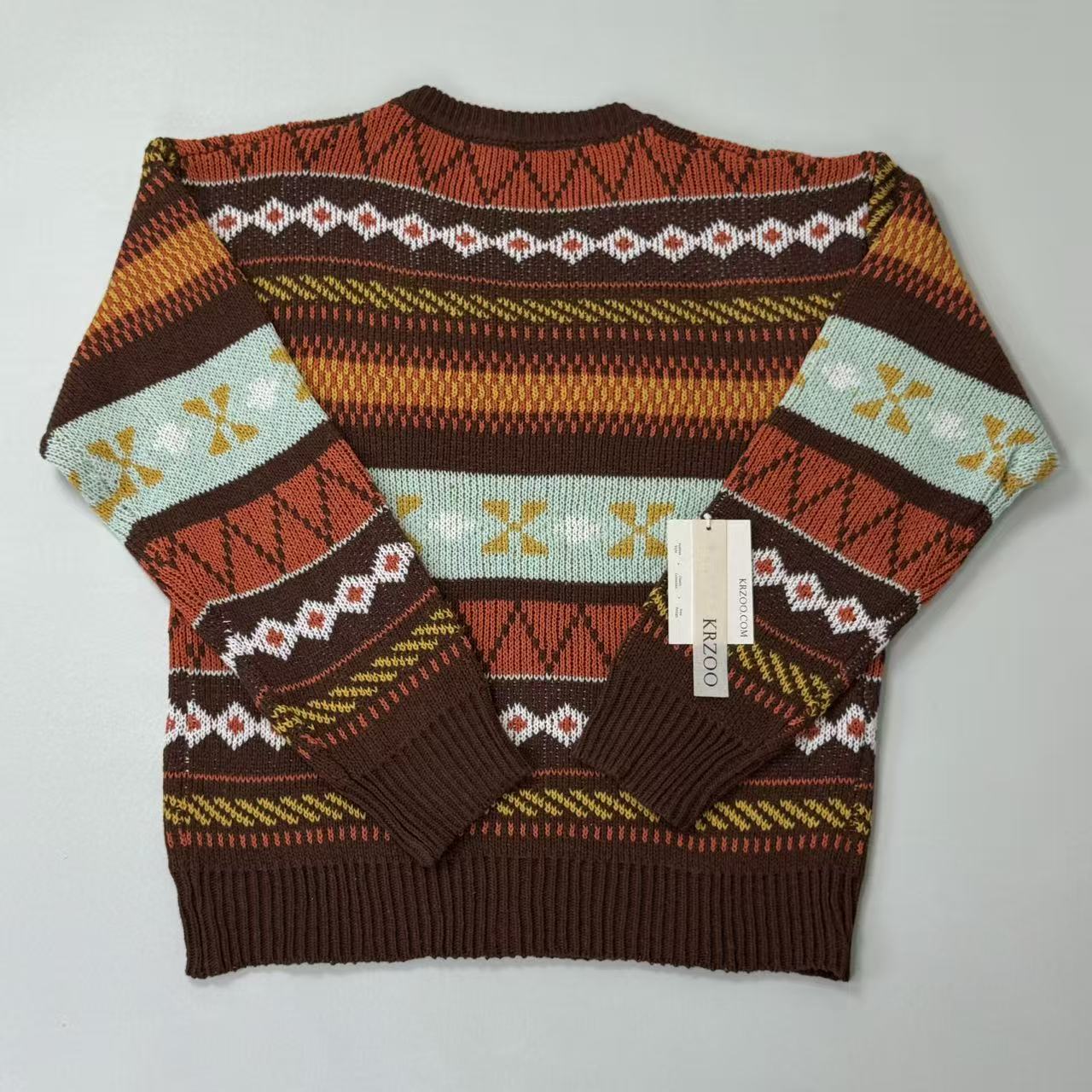 National style round-neck sweater