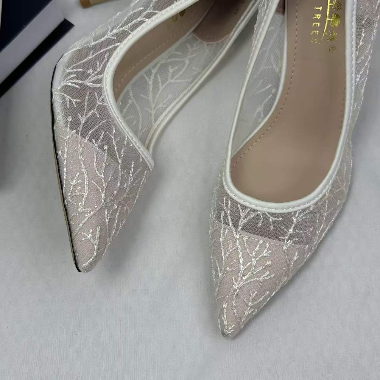 Lace netting platform heels