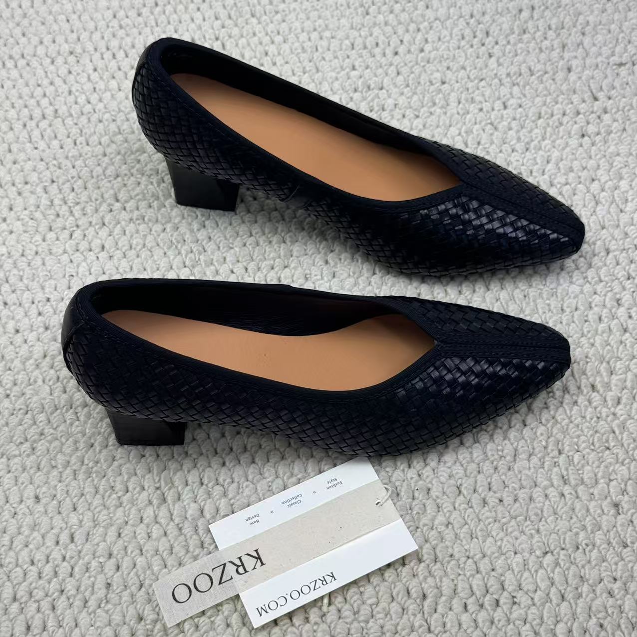 Top layer cowhide braided pointed-toe shoes