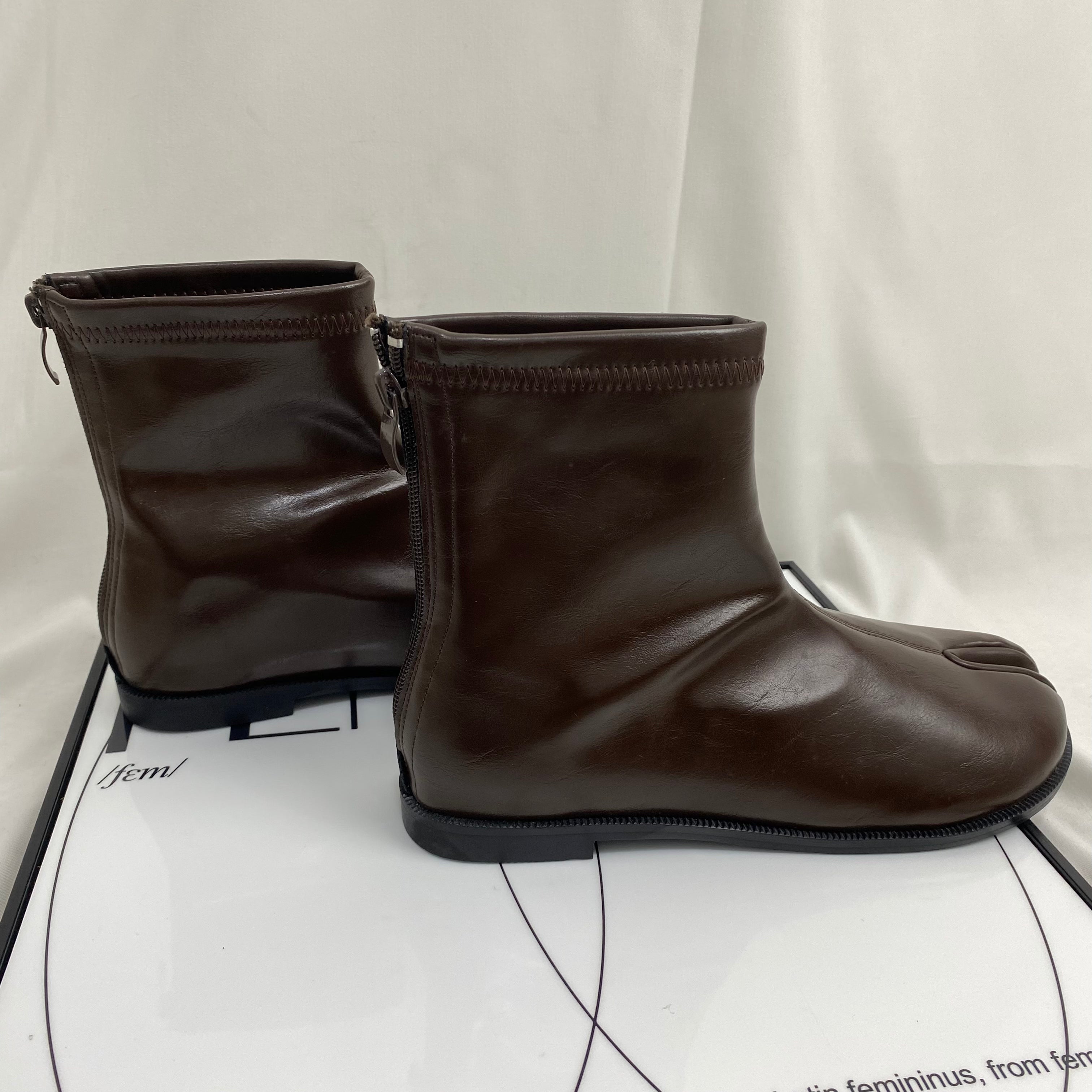 Pig Trotter Split Toe Martin Boots