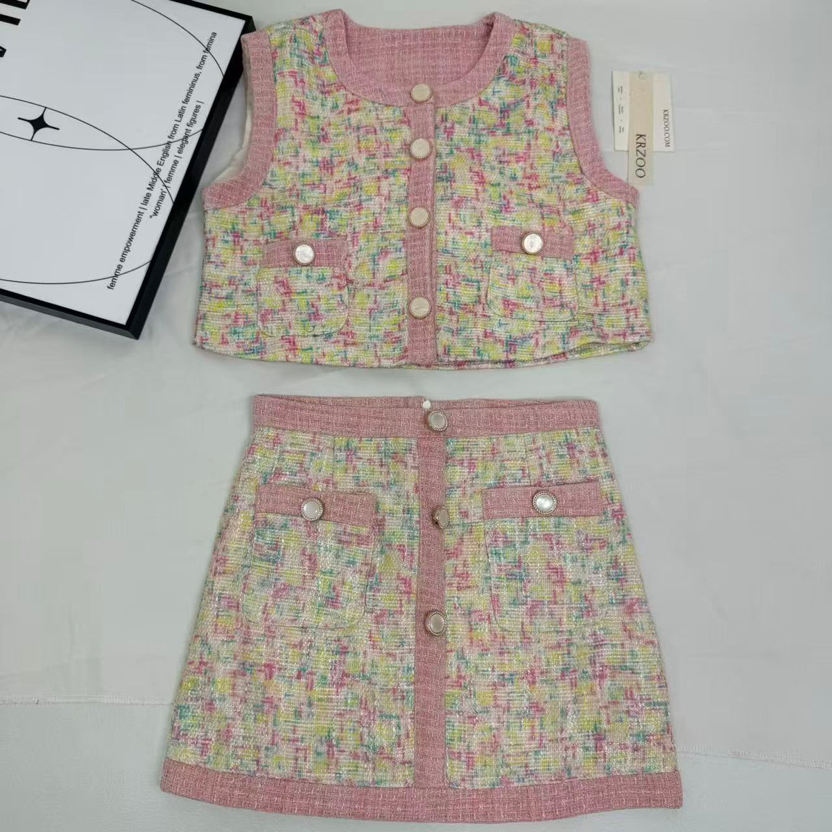 Colorful short jacket and high-waisted skirt set