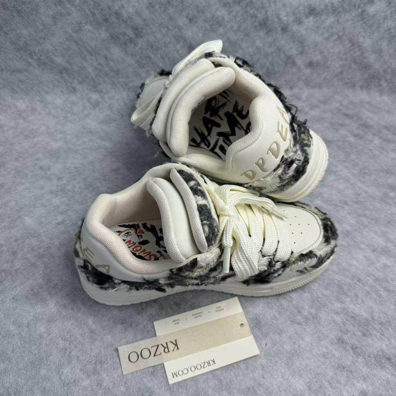 Wear-resistant and tough windproof hiking shoes