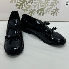 Leather bow tie shoes
