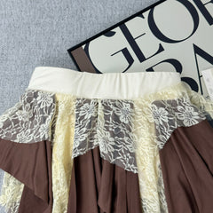 Multi-layered lace half-length skirt