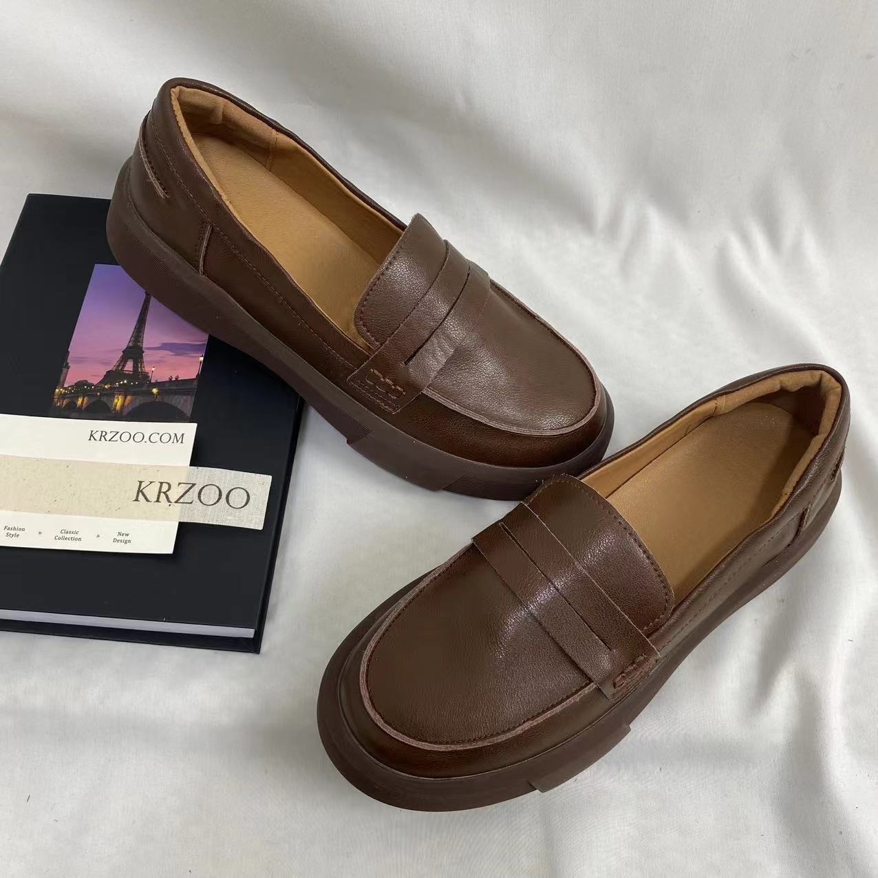 Retro Soft-Soled Flats