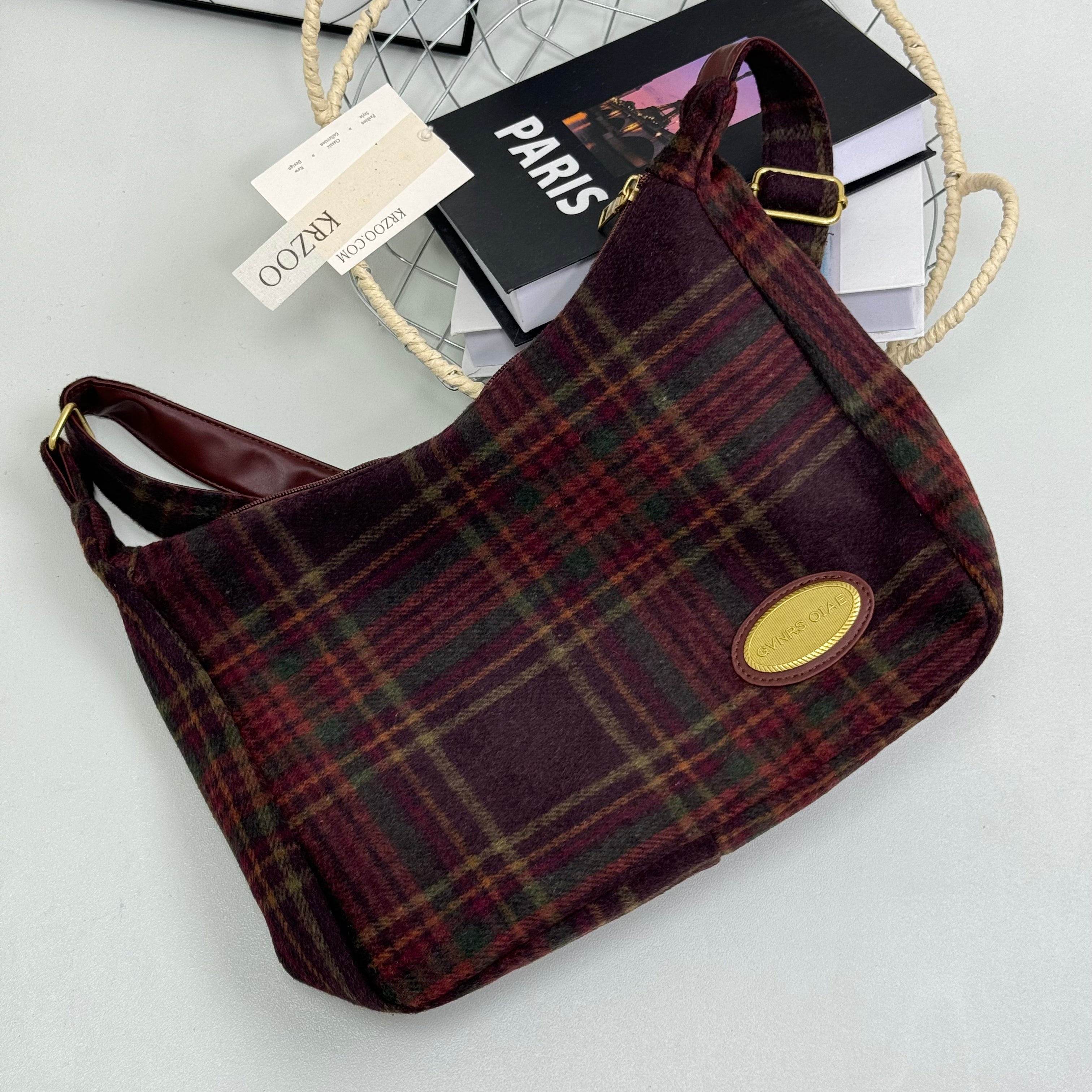 Retro checkered shoulder bag