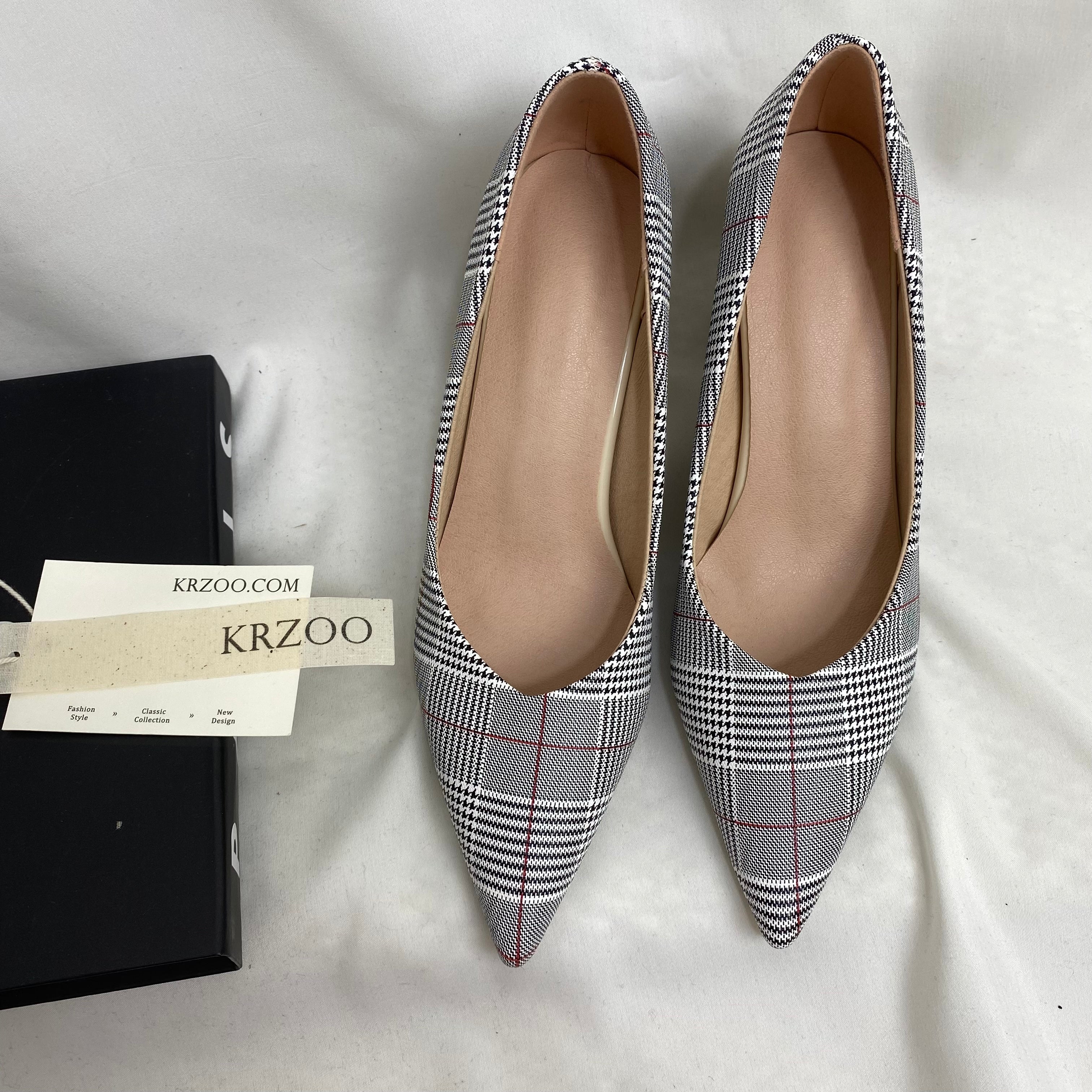 Pointed-Toe Low-Top High Heels