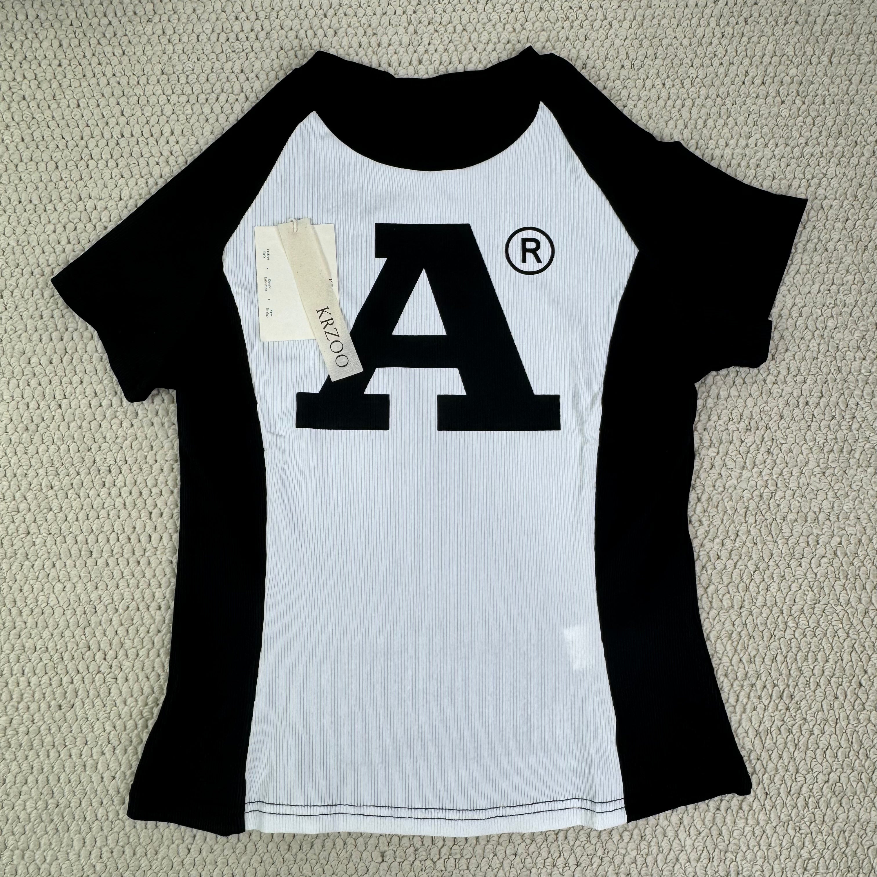 Short-sleeved letter-style t-shirt