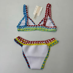 Ribbon-edge color-patterned bikini set