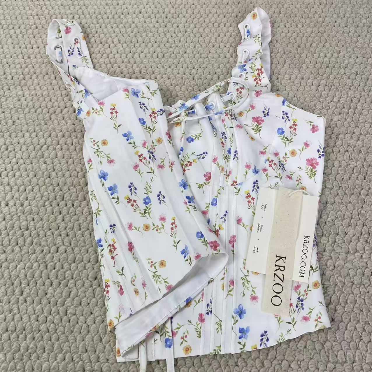 Printed halter-neck short-sleeved top