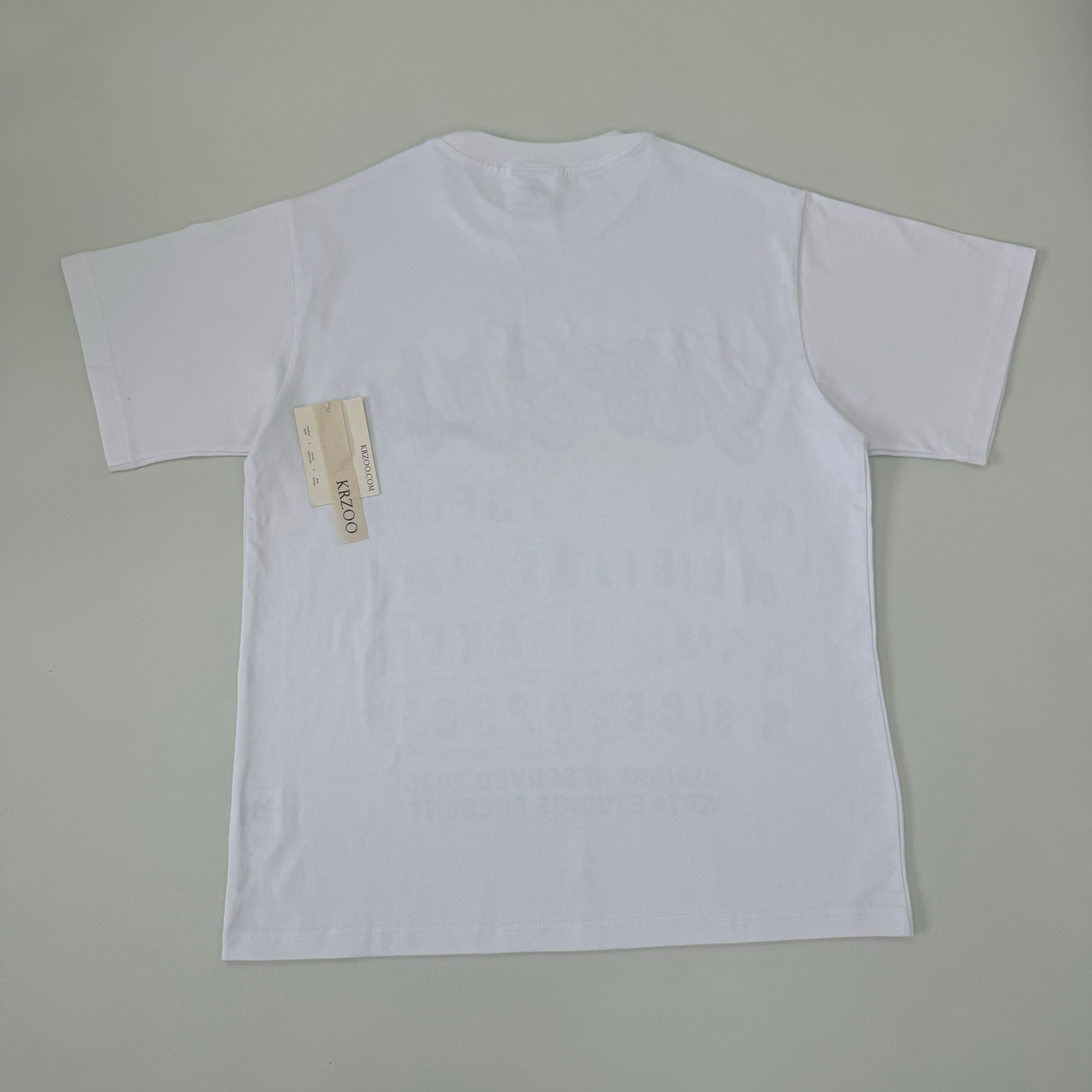 Painted letters short-sleeved shirt