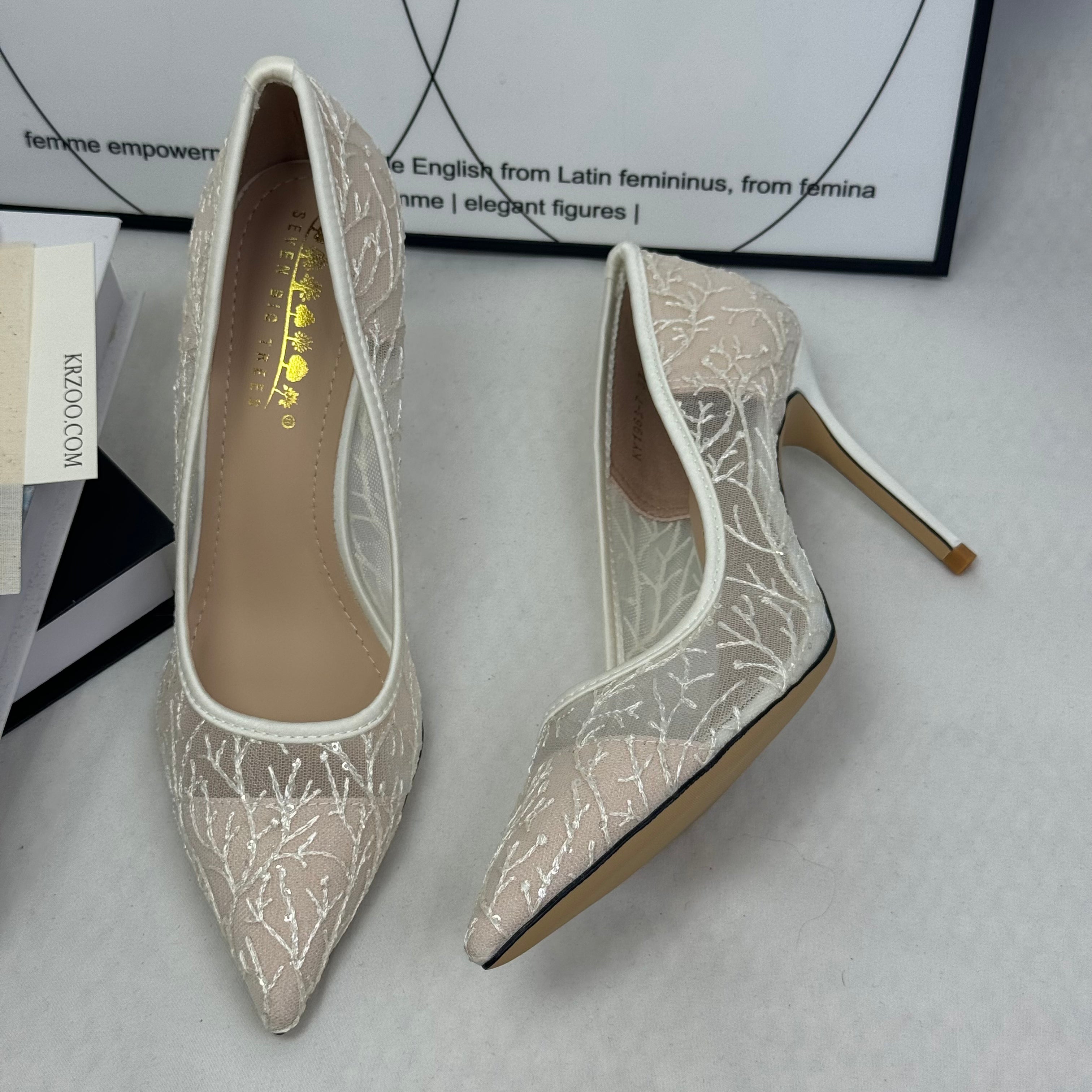 Lace netting platform heels