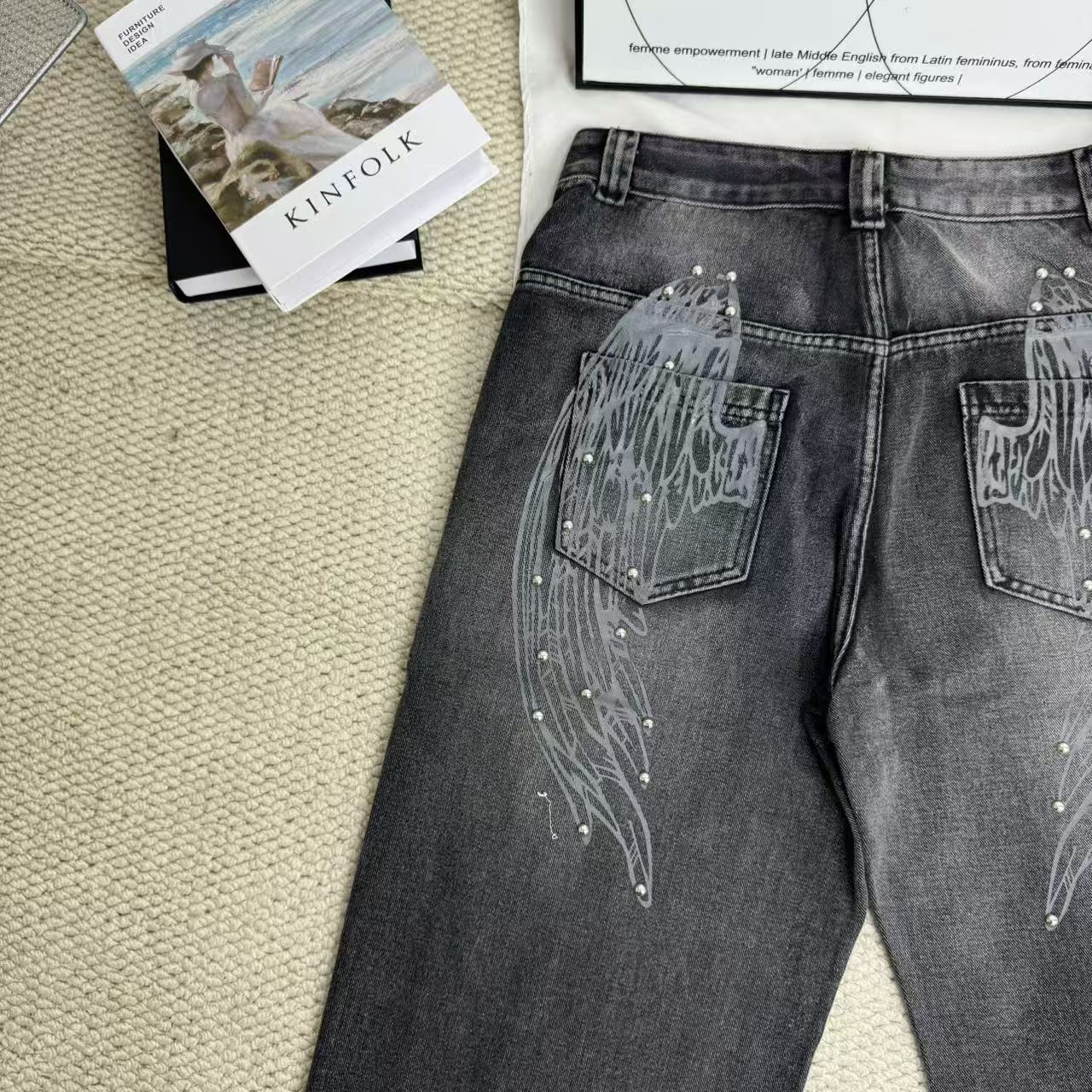 Distressed Gradient Wing Print Wide-Leg Pants