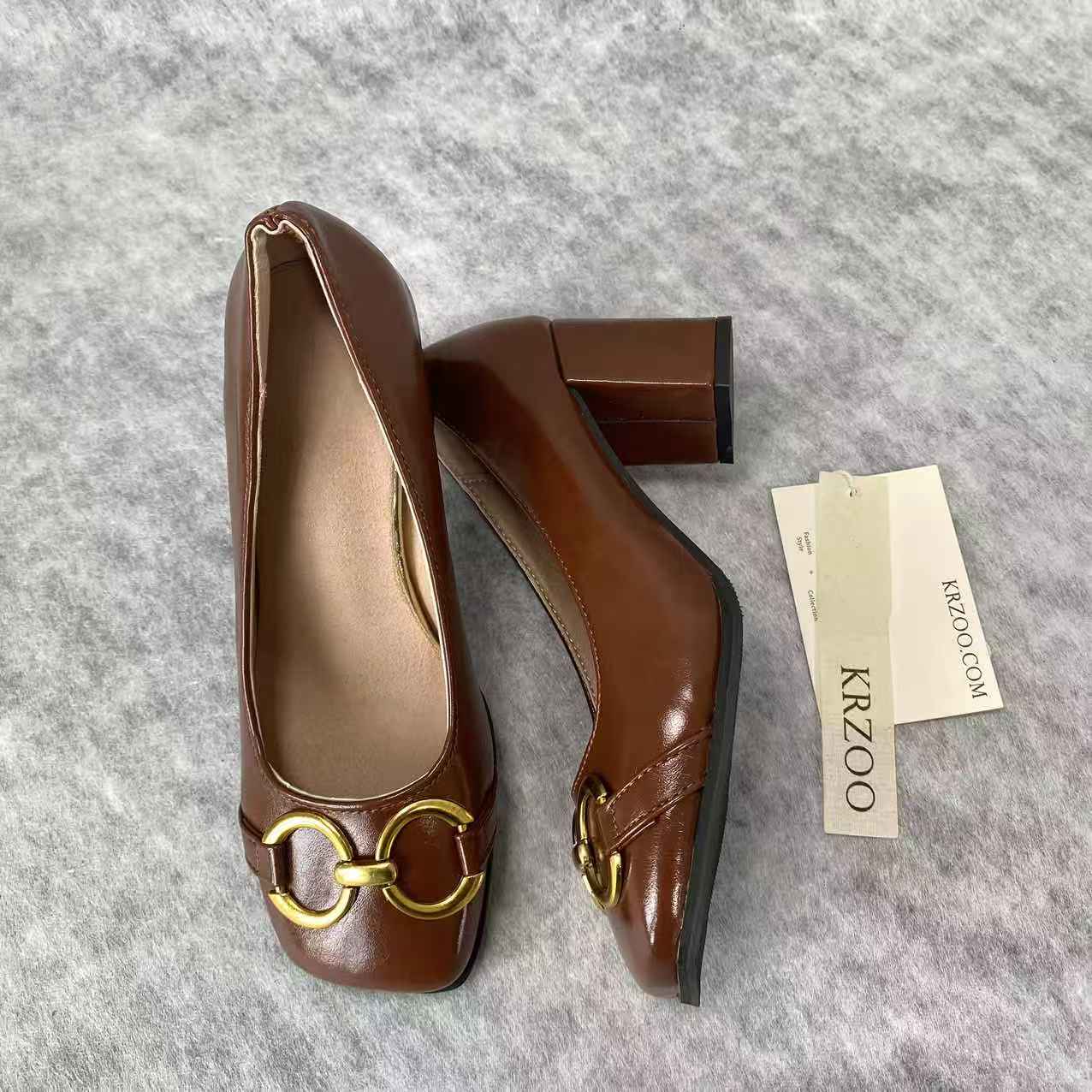 Metal buckle square-toe high-heeled shoes