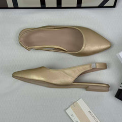 Lace-up pointed-toe flat shoes