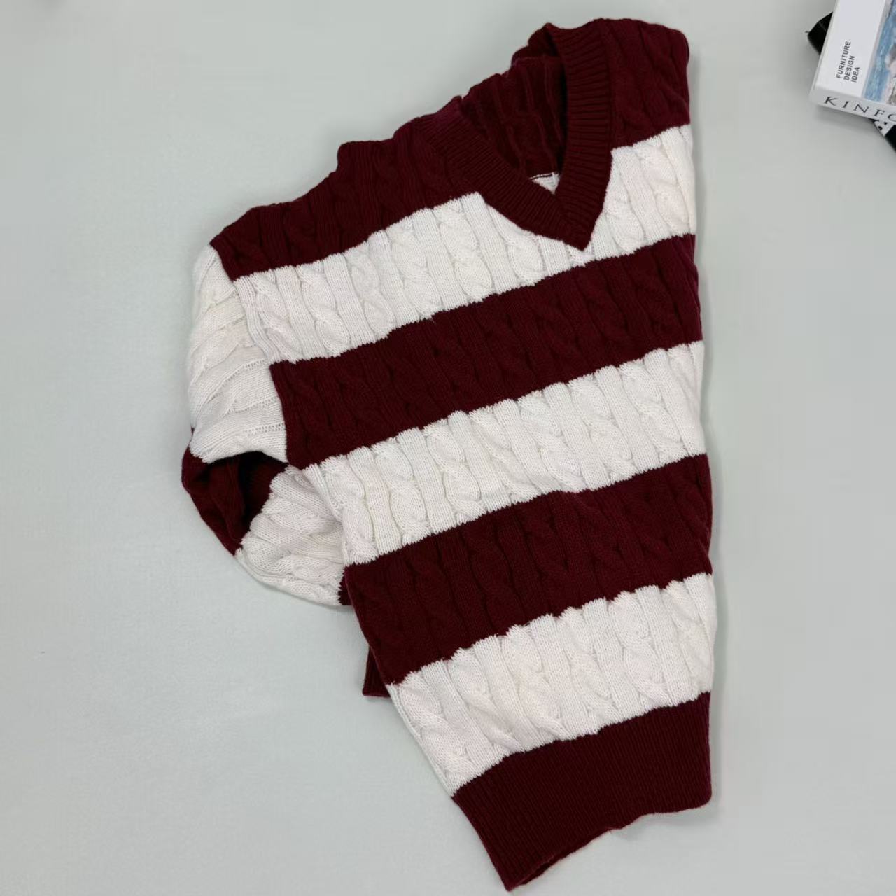 Loose V-neck vintage contrasting stripe sweater
