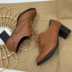 Embroidered British-style small leather shoes