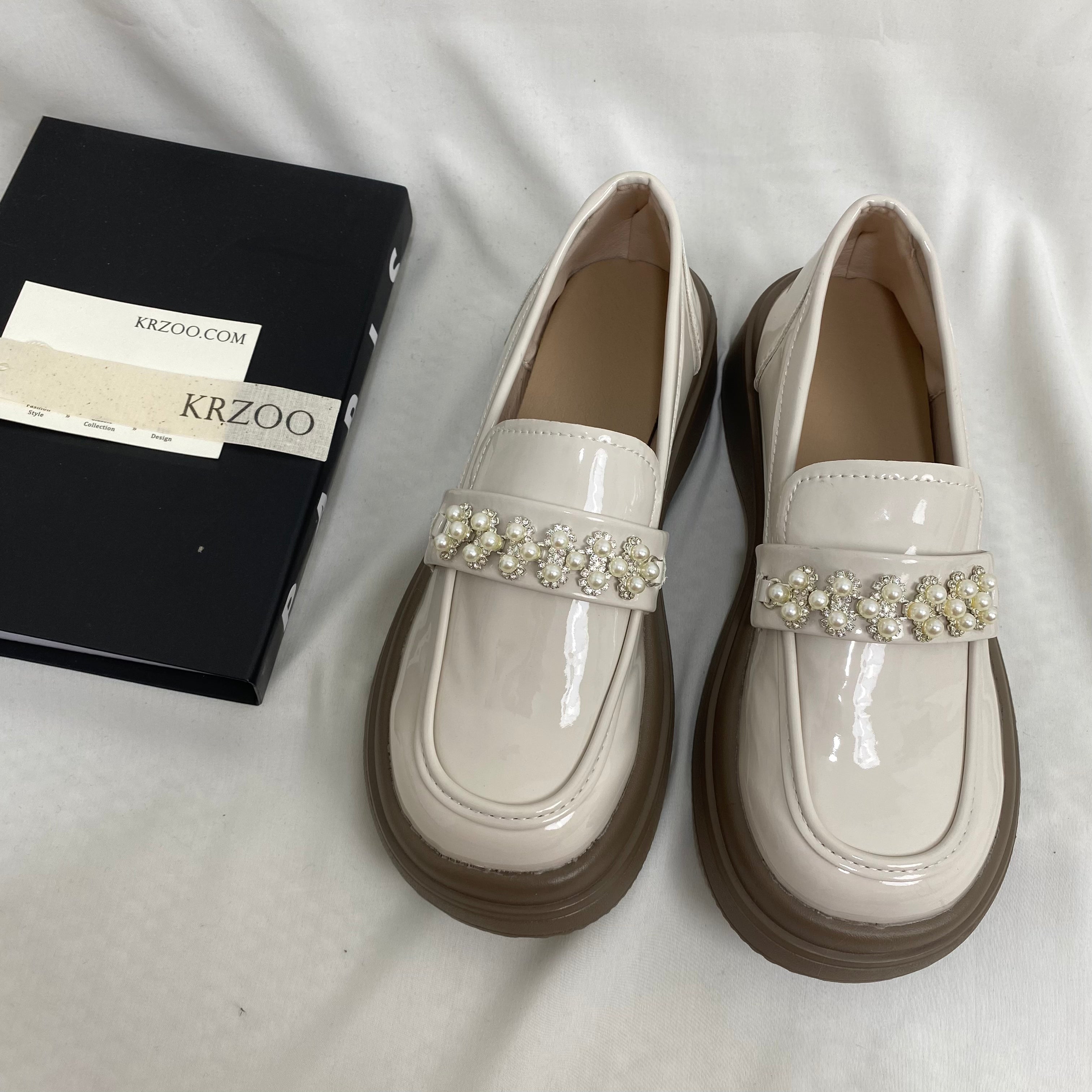 Pearl-Embellished Leather Shoes