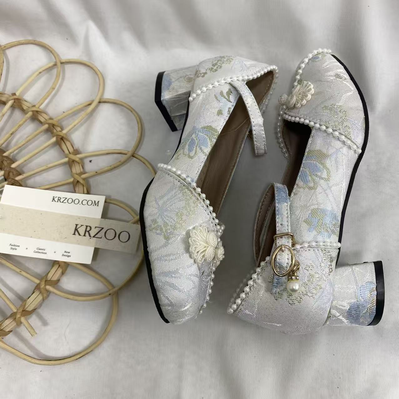 Pearl Beaded Mid-Heel Shoes