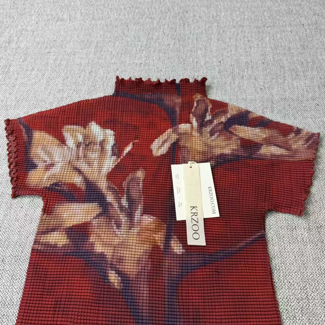 Ruffled lily flower high-neck short-sleeved shirt