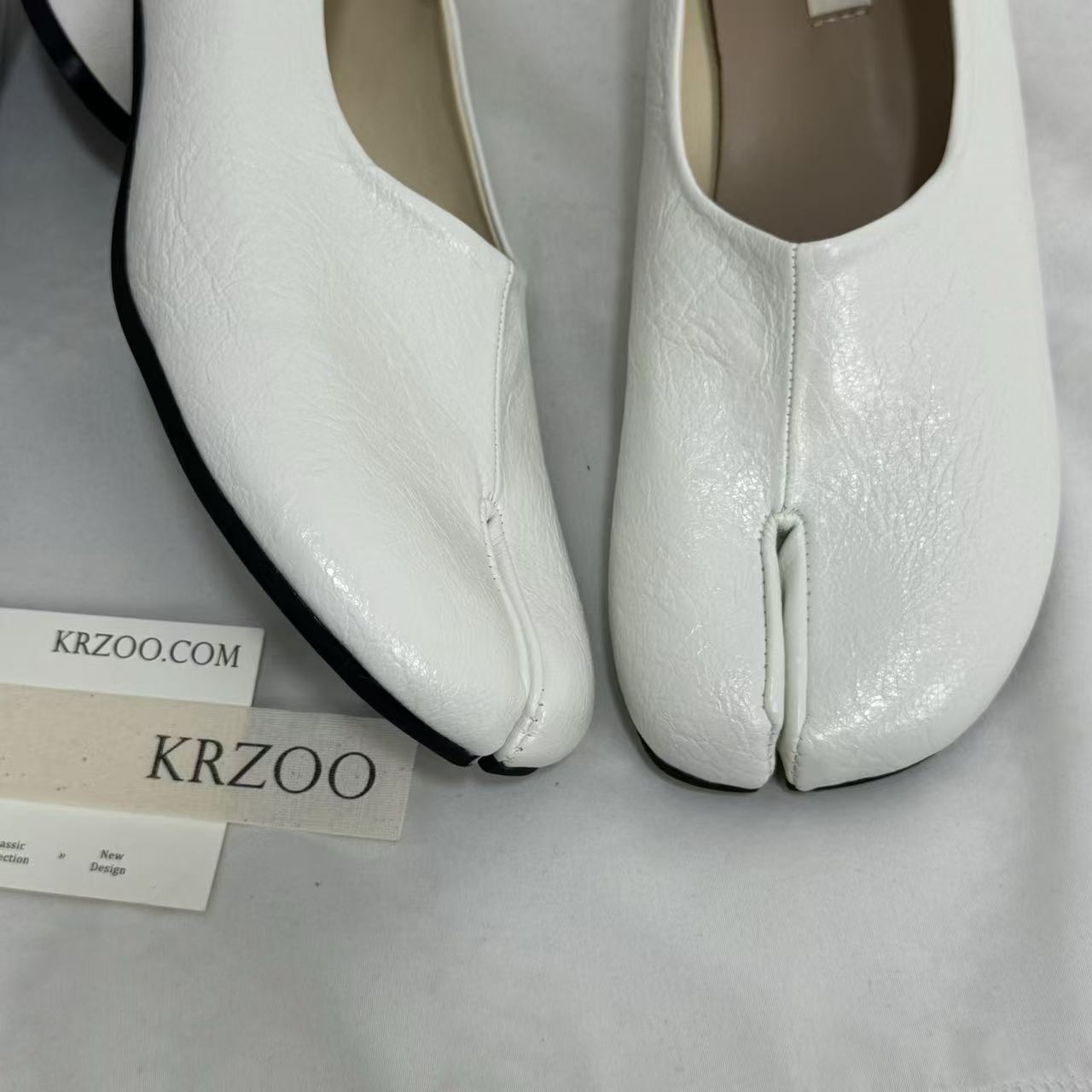 Retro Split-Toe Chunky Heeled Loafers