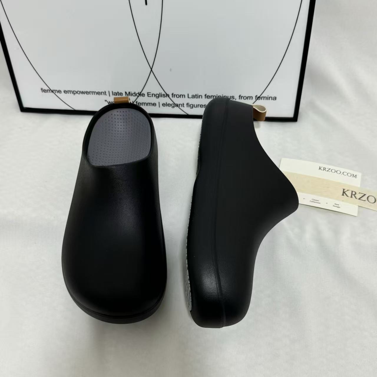 Non-Slip Closed-toe Slippers