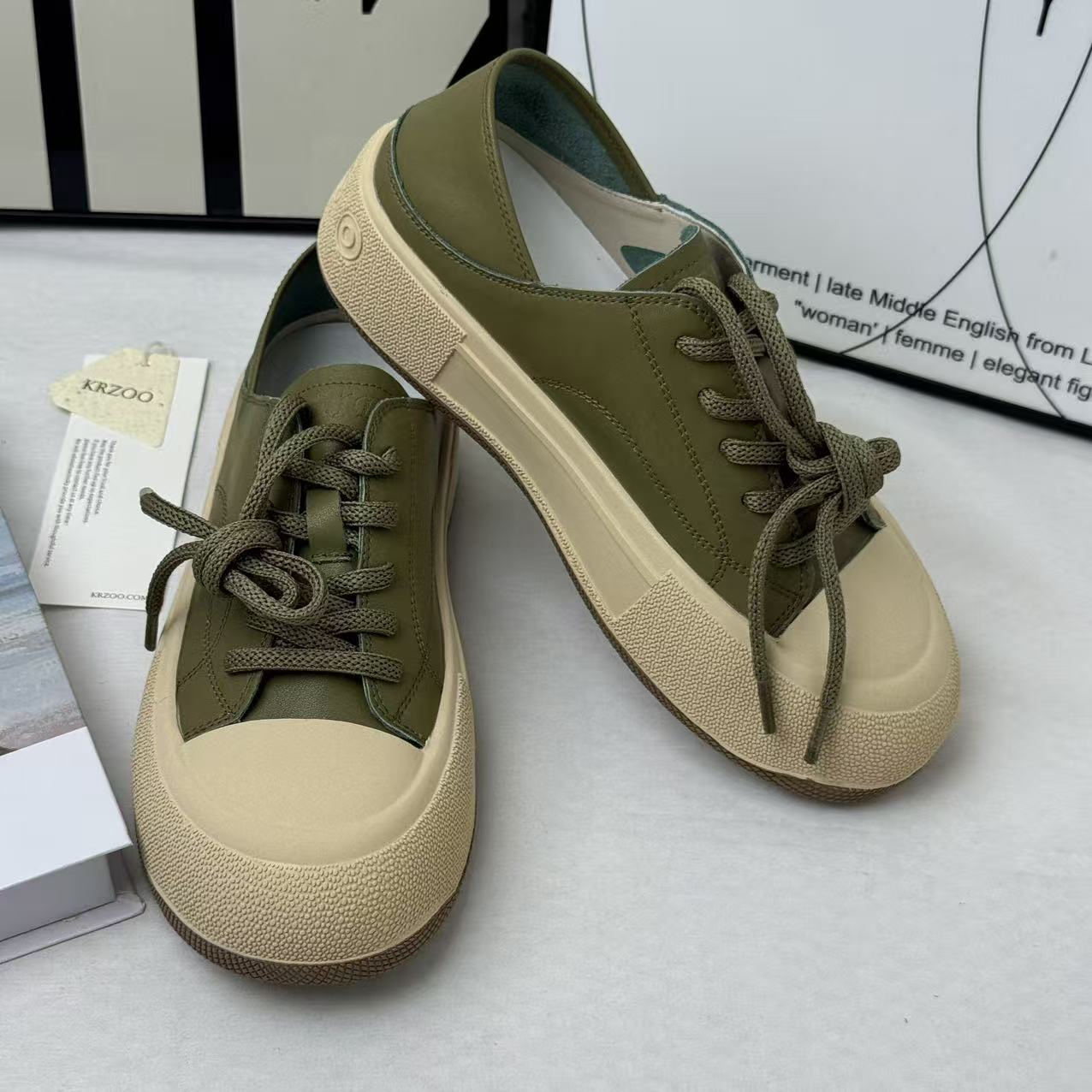 Green Chunky-Soled Casual Shoes