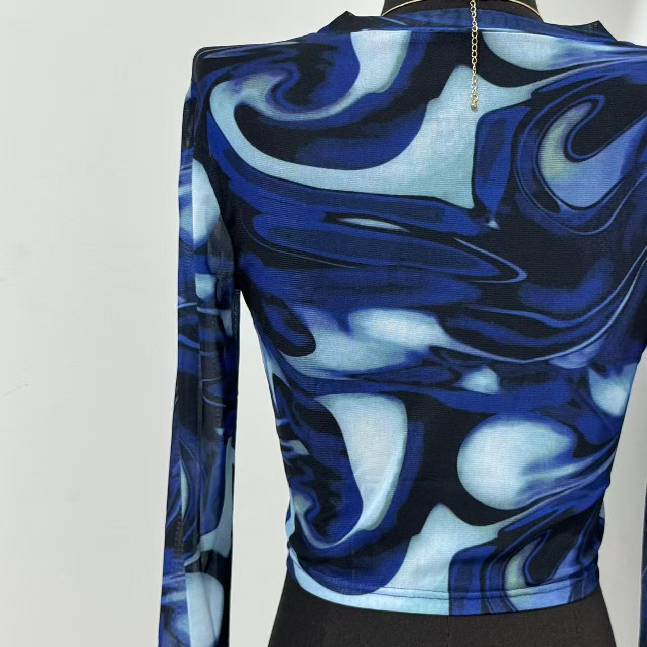 Crew Neck Pullover Printed Crop Top
