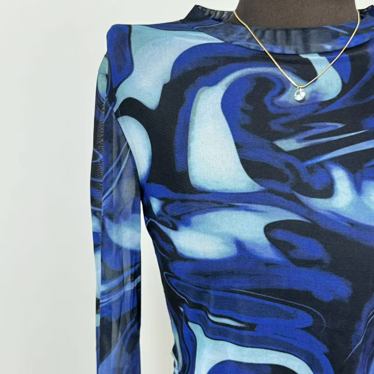 Crew Neck Pullover Printed Crop Top
