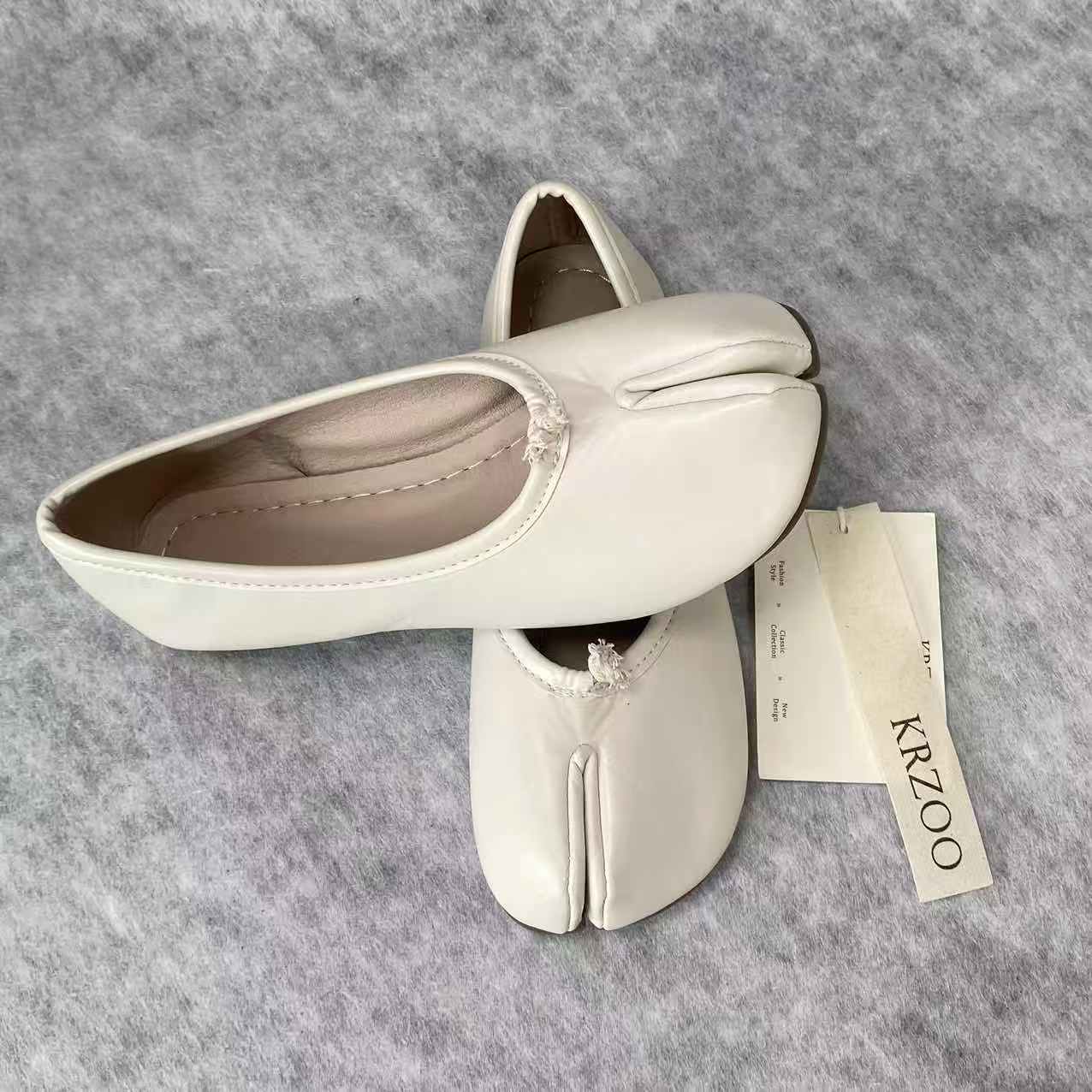 Split-toe shoes with horse-riding boots