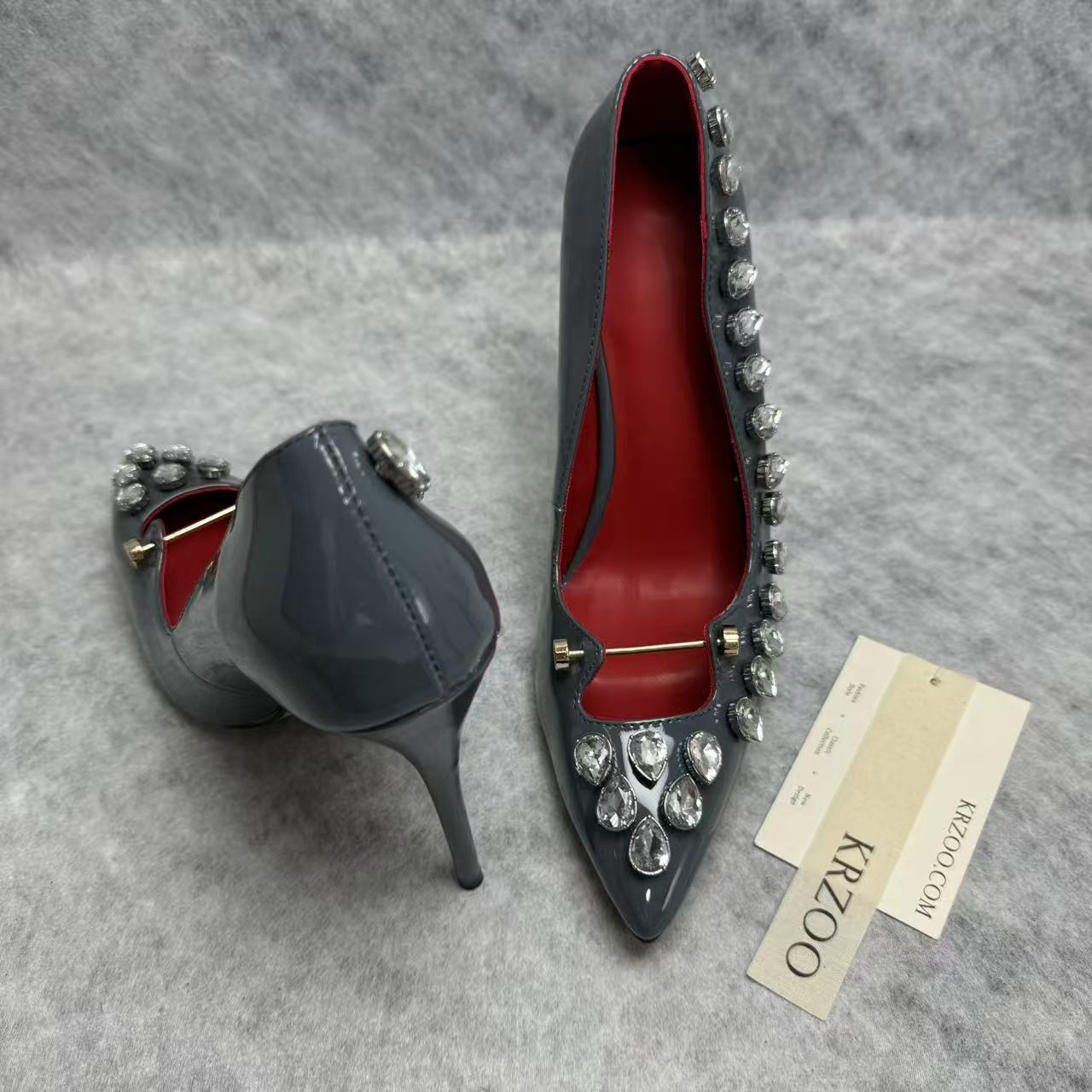 Beaded pointed metal buckle high-heeled shoes
