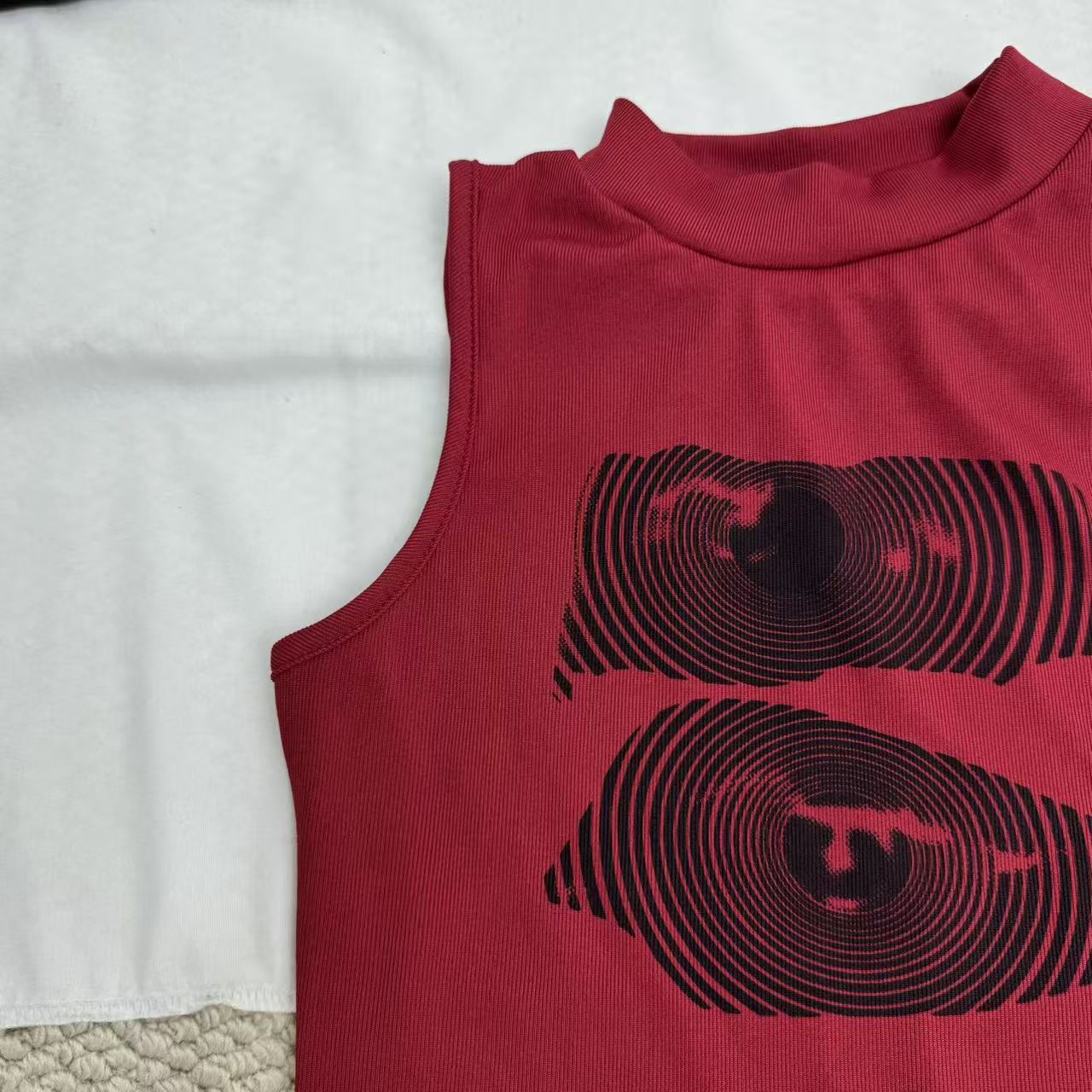 Letter-printed vest