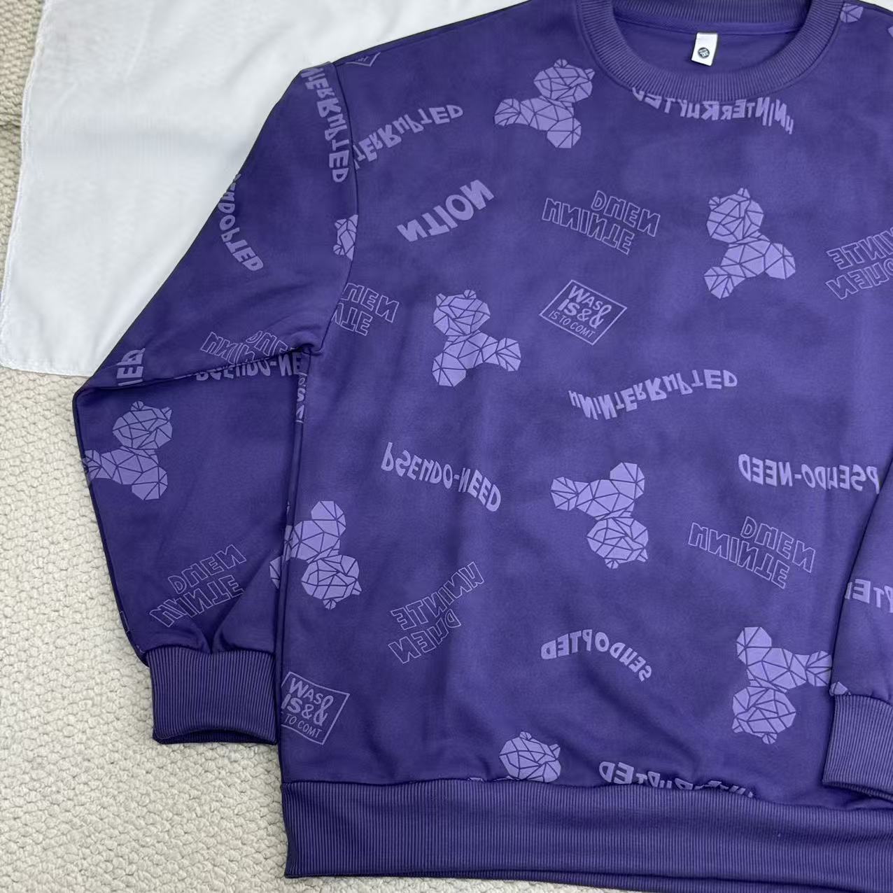 Loose-Fit Crew Neck Base Layer Top