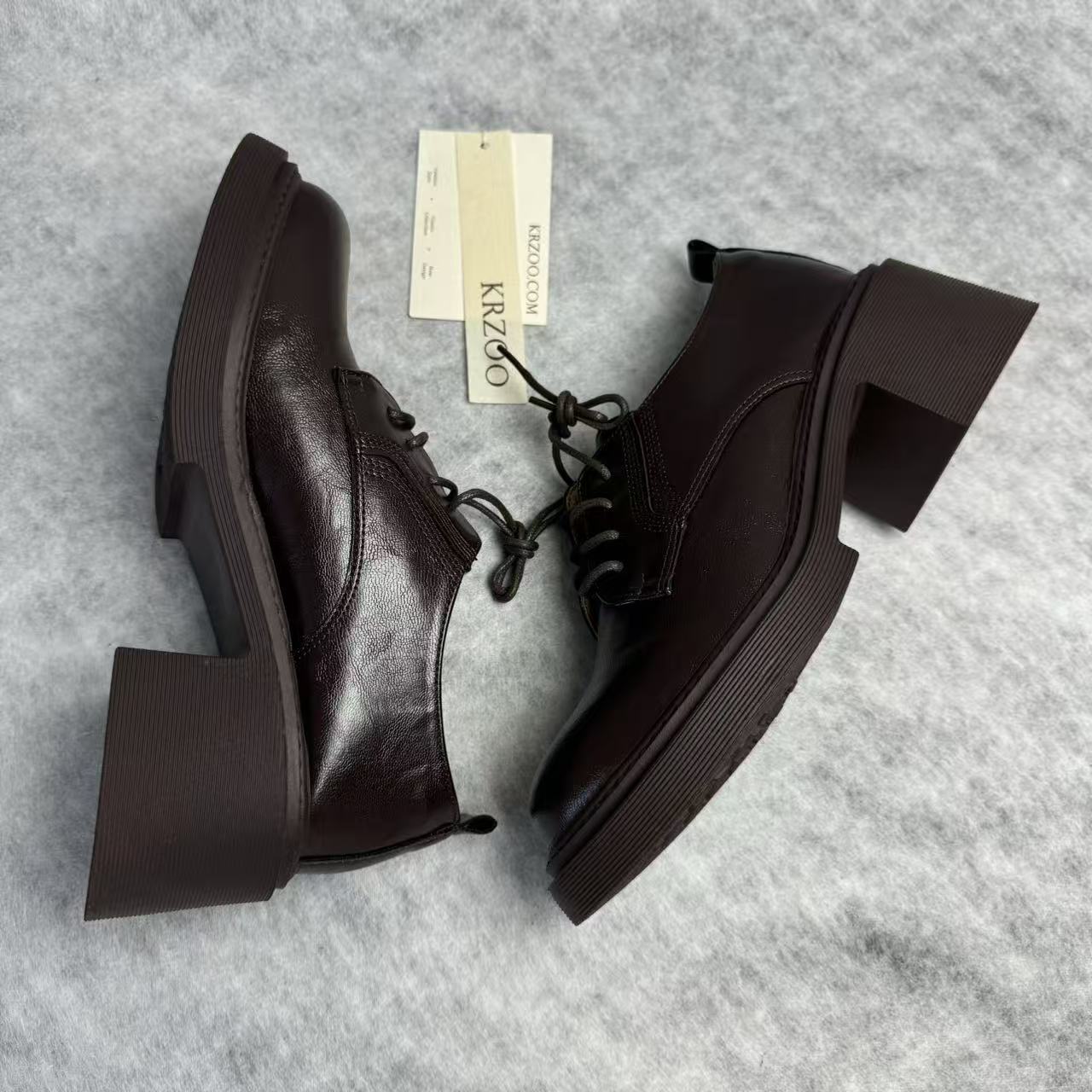 Strap-on round-toed thick-soled small leather shoes