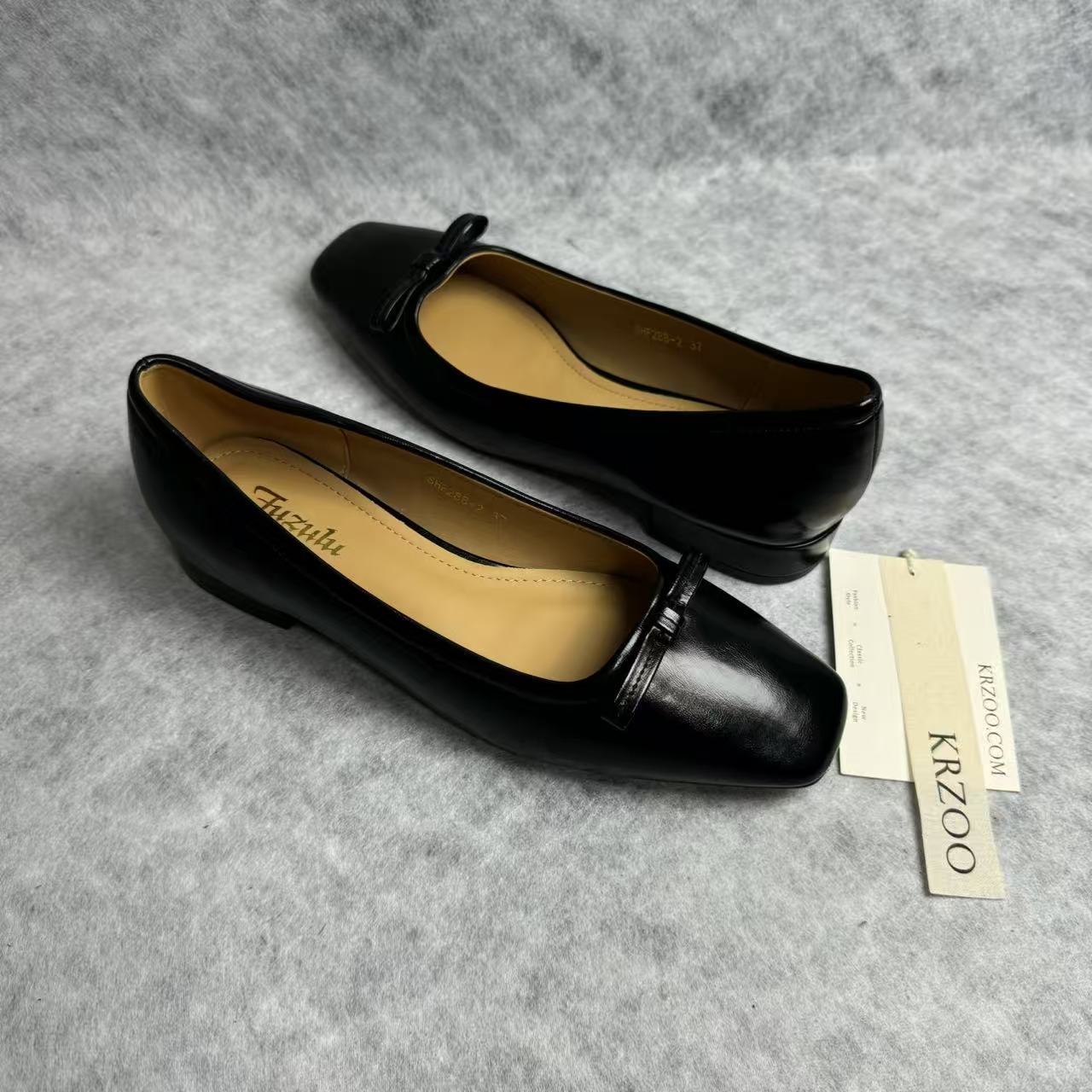 Square-toe low-cut soft leather shoes